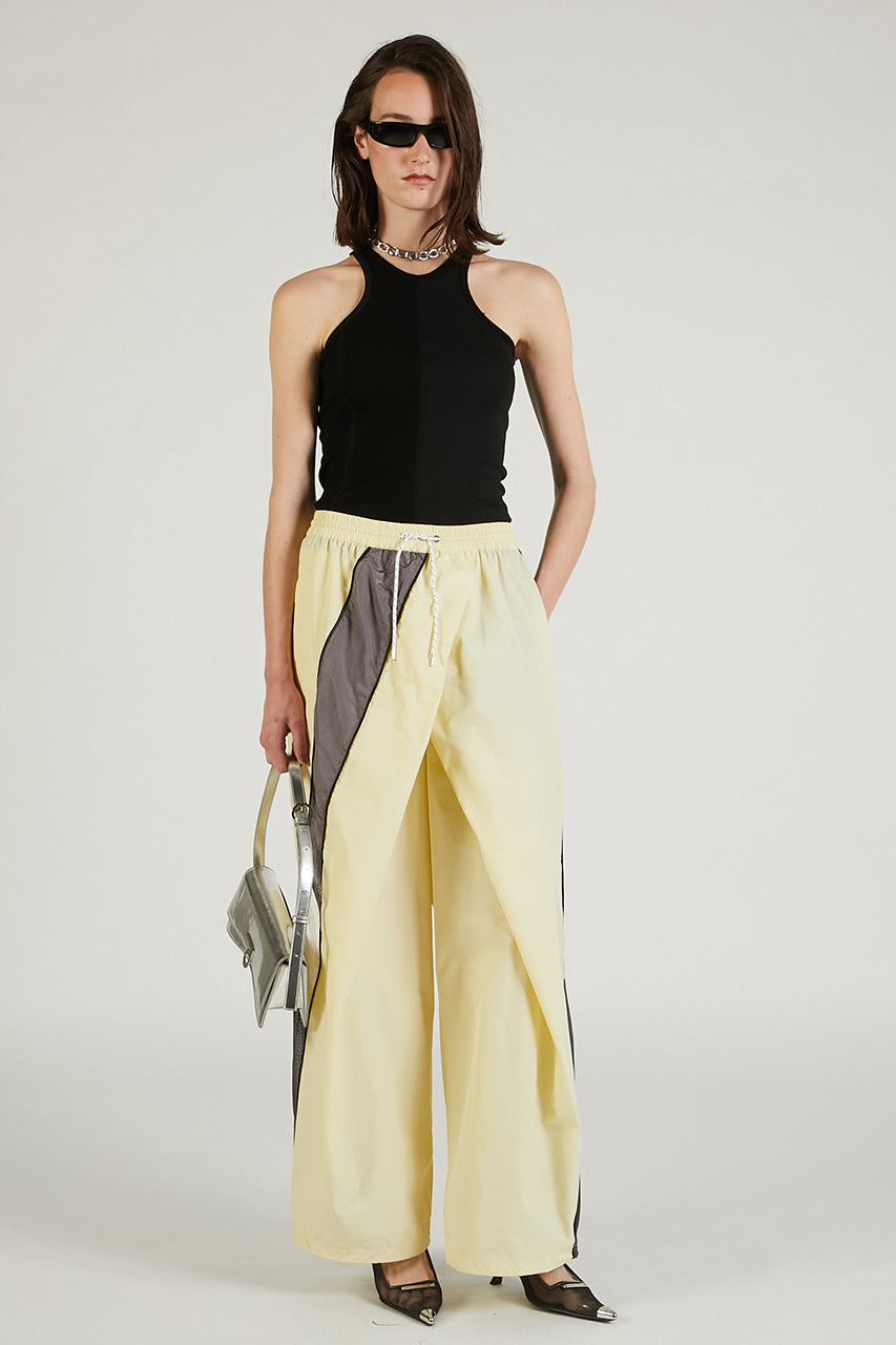 American Sleeve Top With Cup