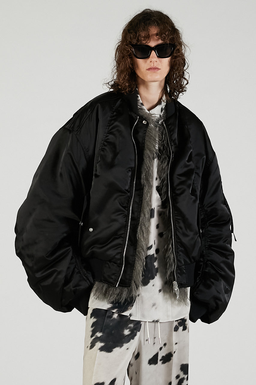 Reversible fur MA-1
