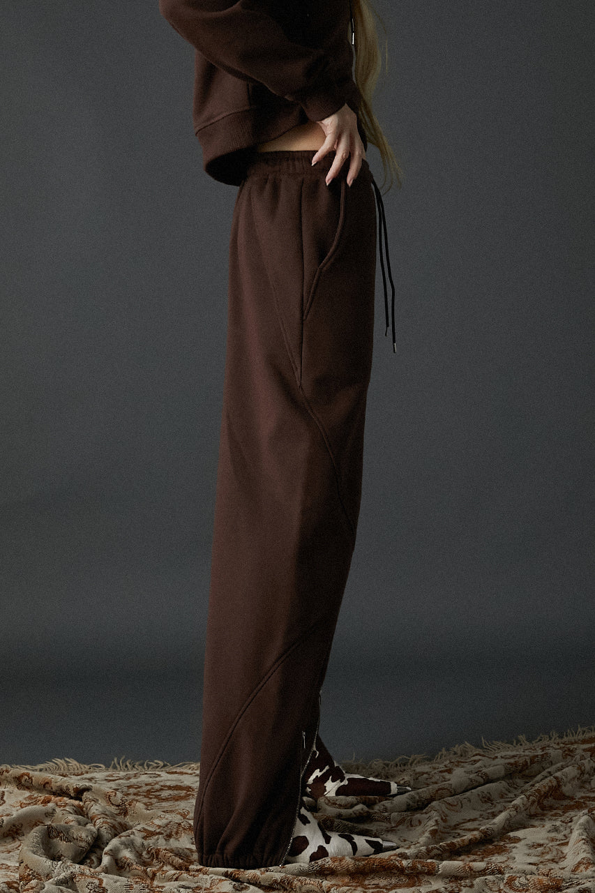 Round Cut Sweatpants - SALE