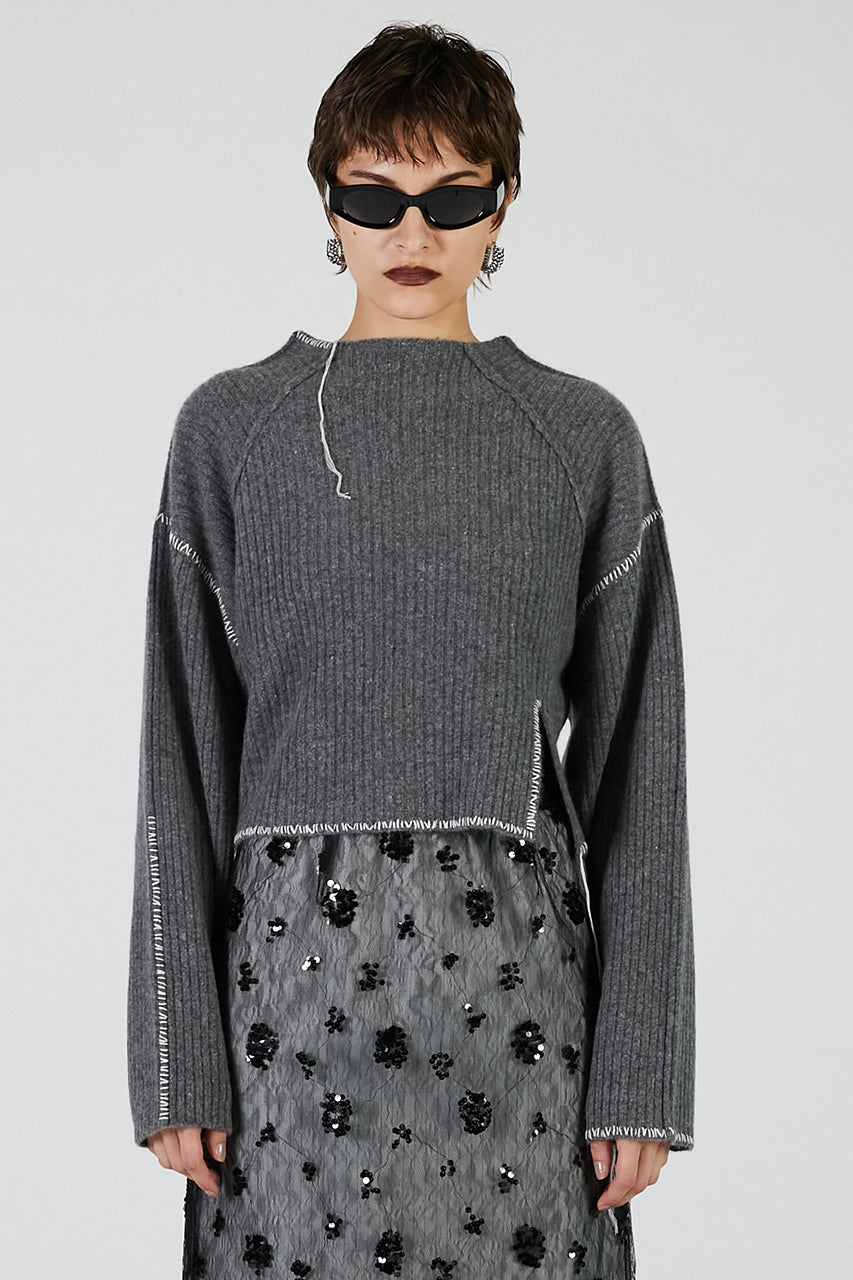 Stitched over-the-shoulder knit - 2025 AUTUMN