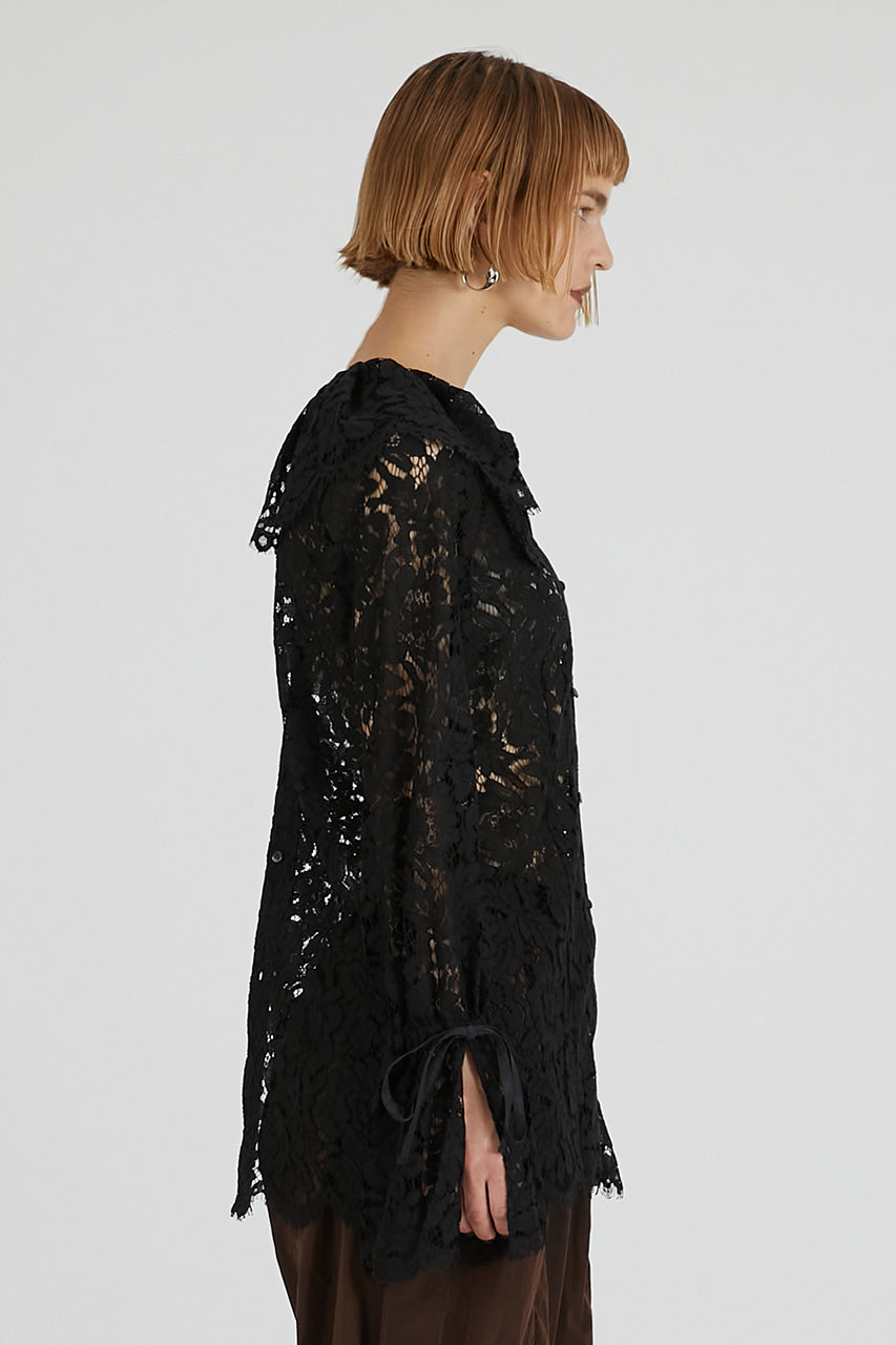 Scallop Lace Blouse