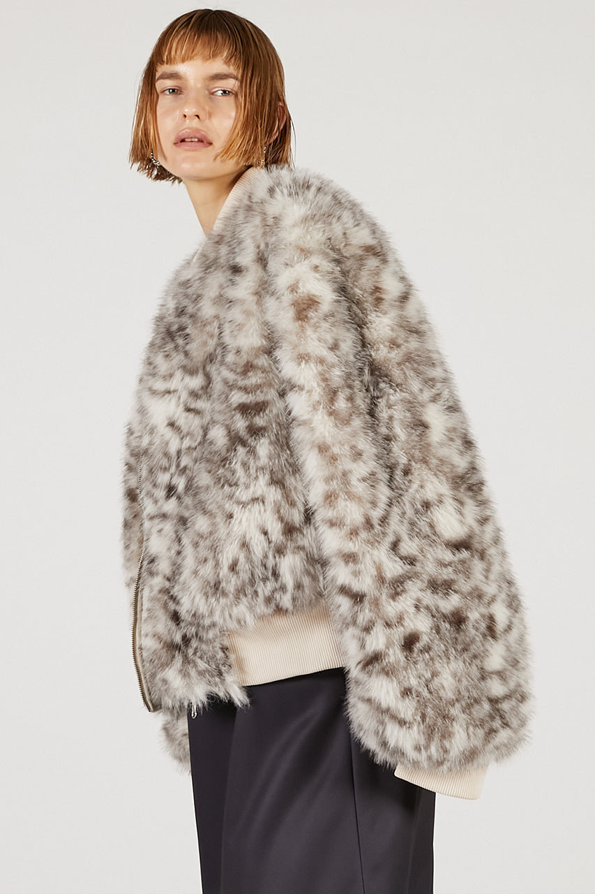 Reversible fur MA-1