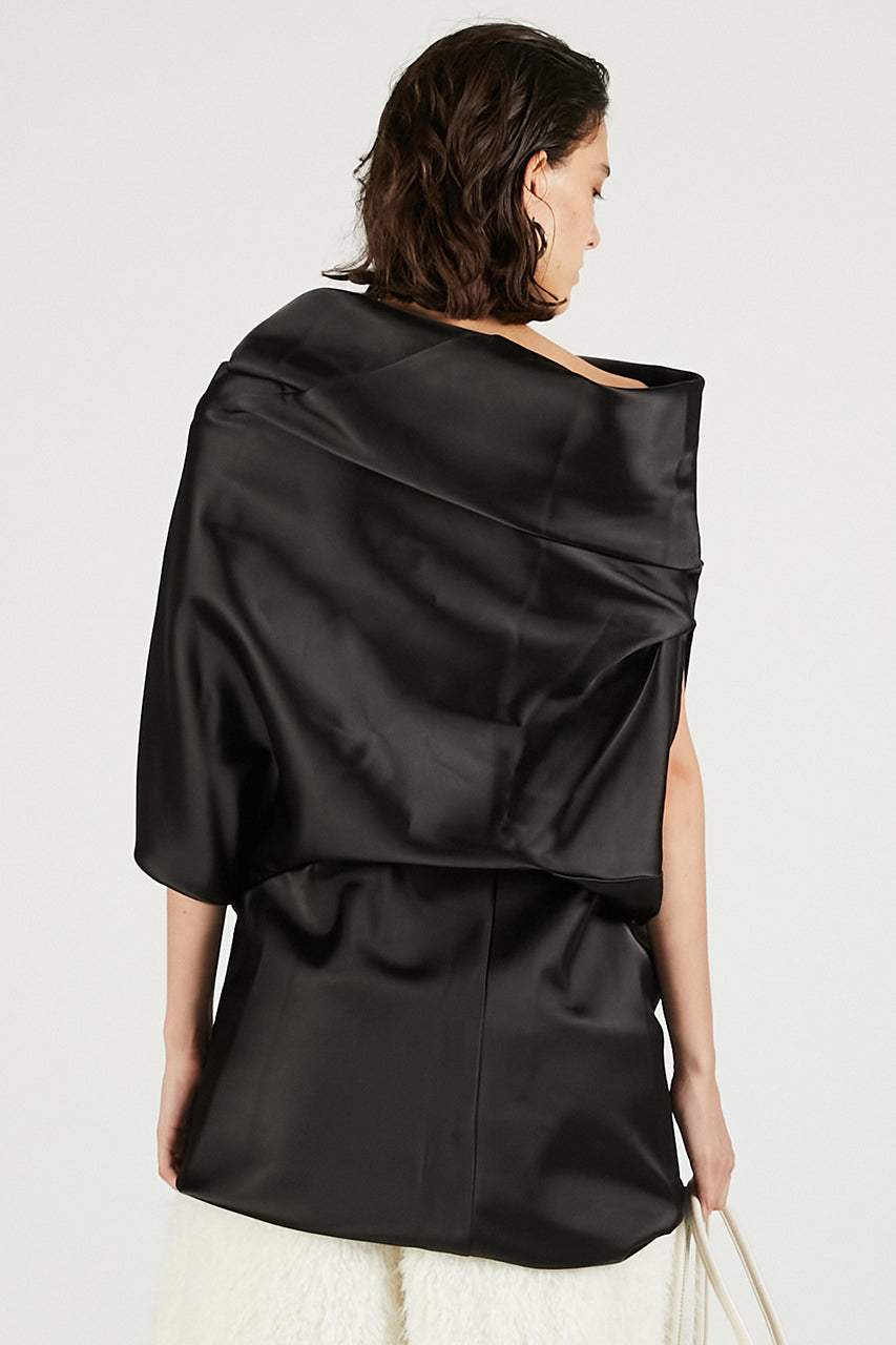 Moulded Top Black Sateen