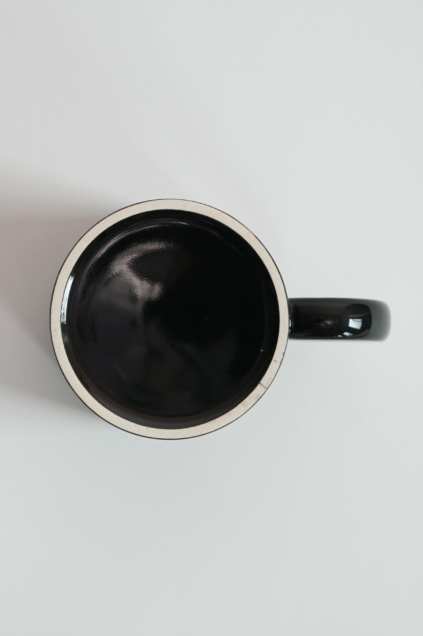 P logo mugcup