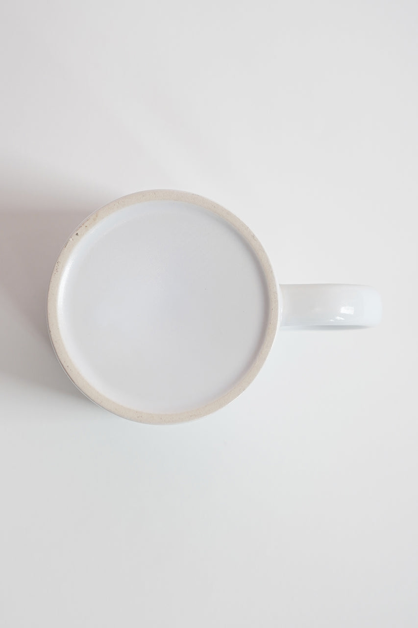 P logo mugcup