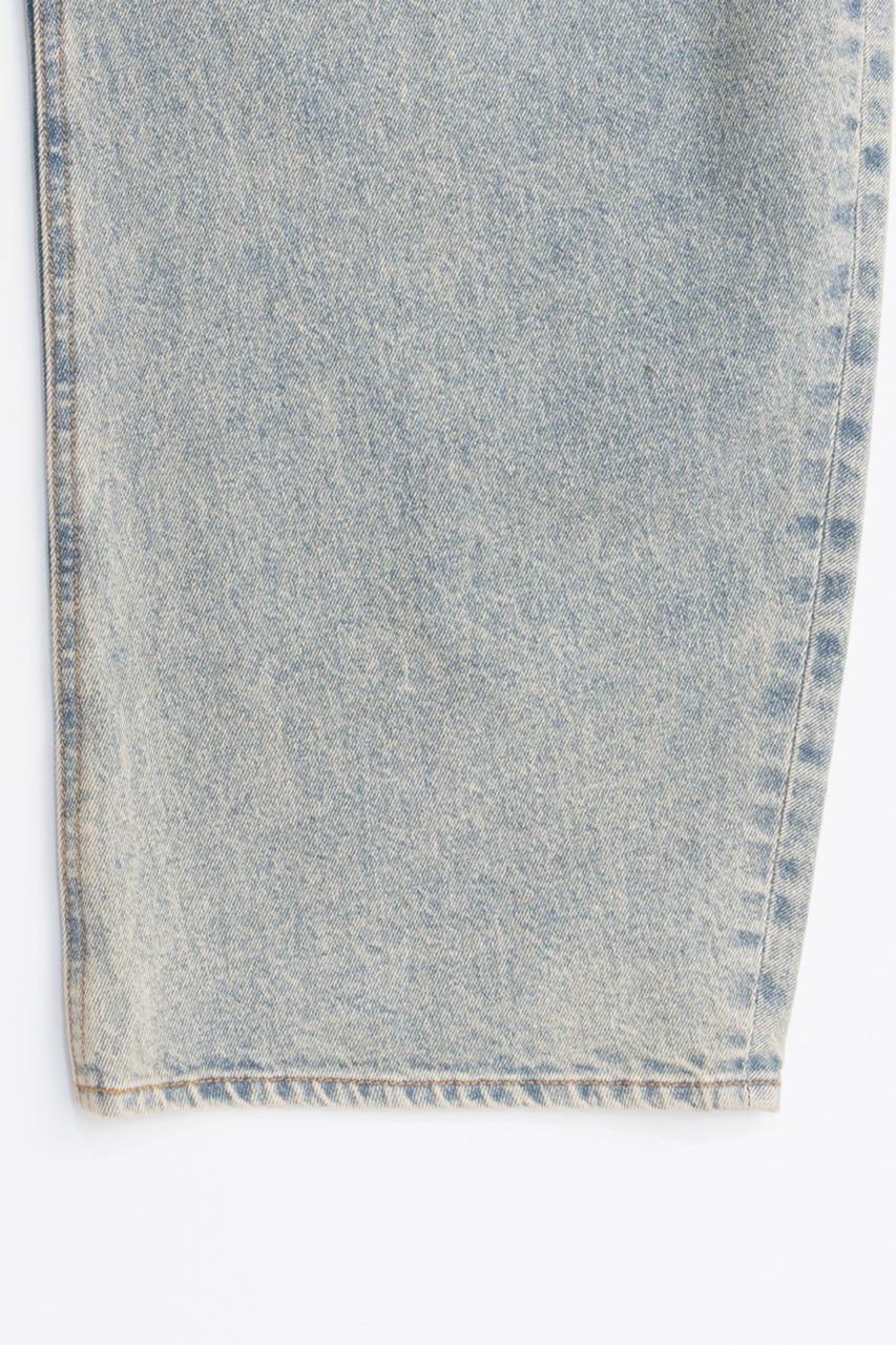 High-waisted Curved Denim - PRE ORDER
