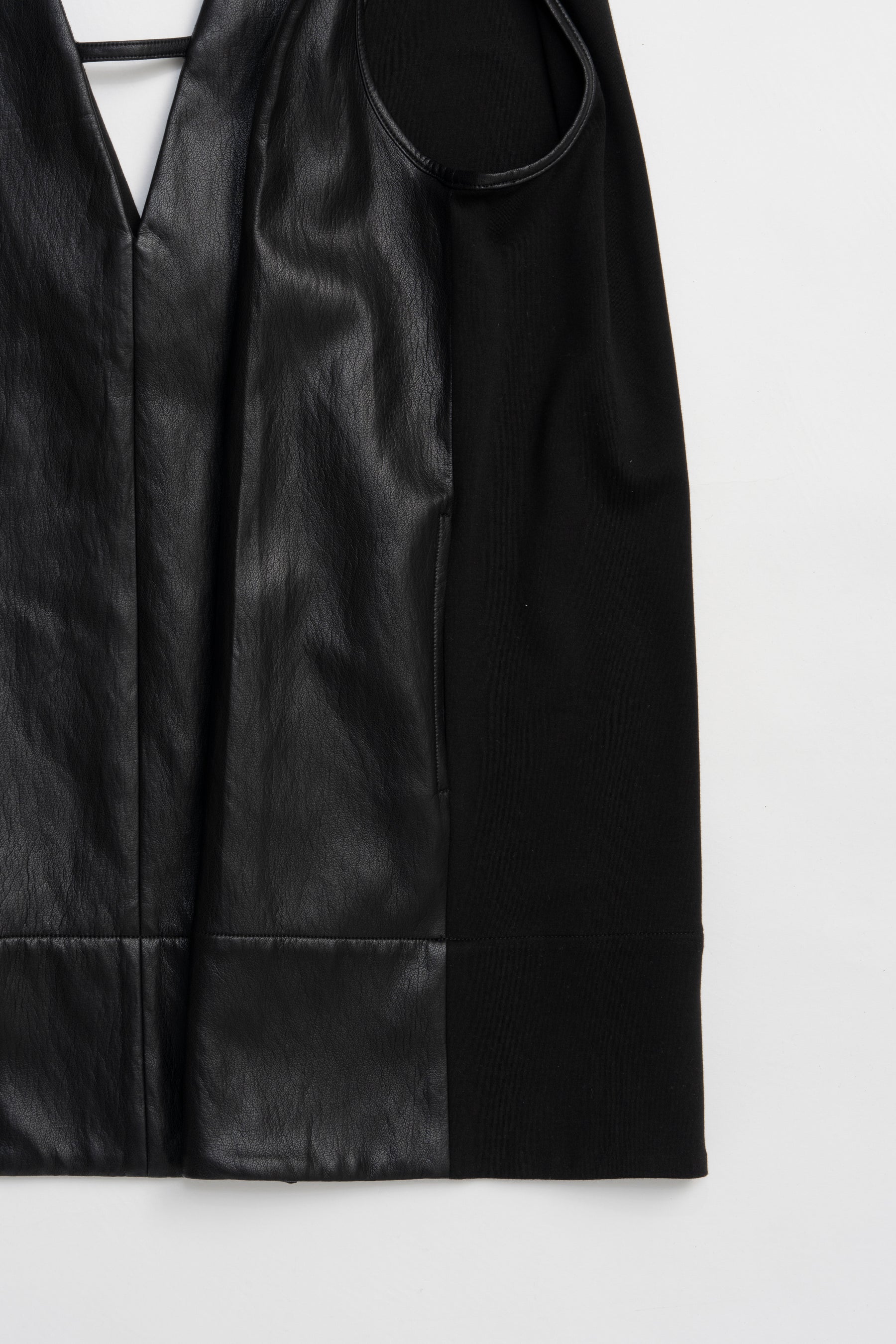 Front Leather Boxy V Neck Top - 2025 SUMMER
