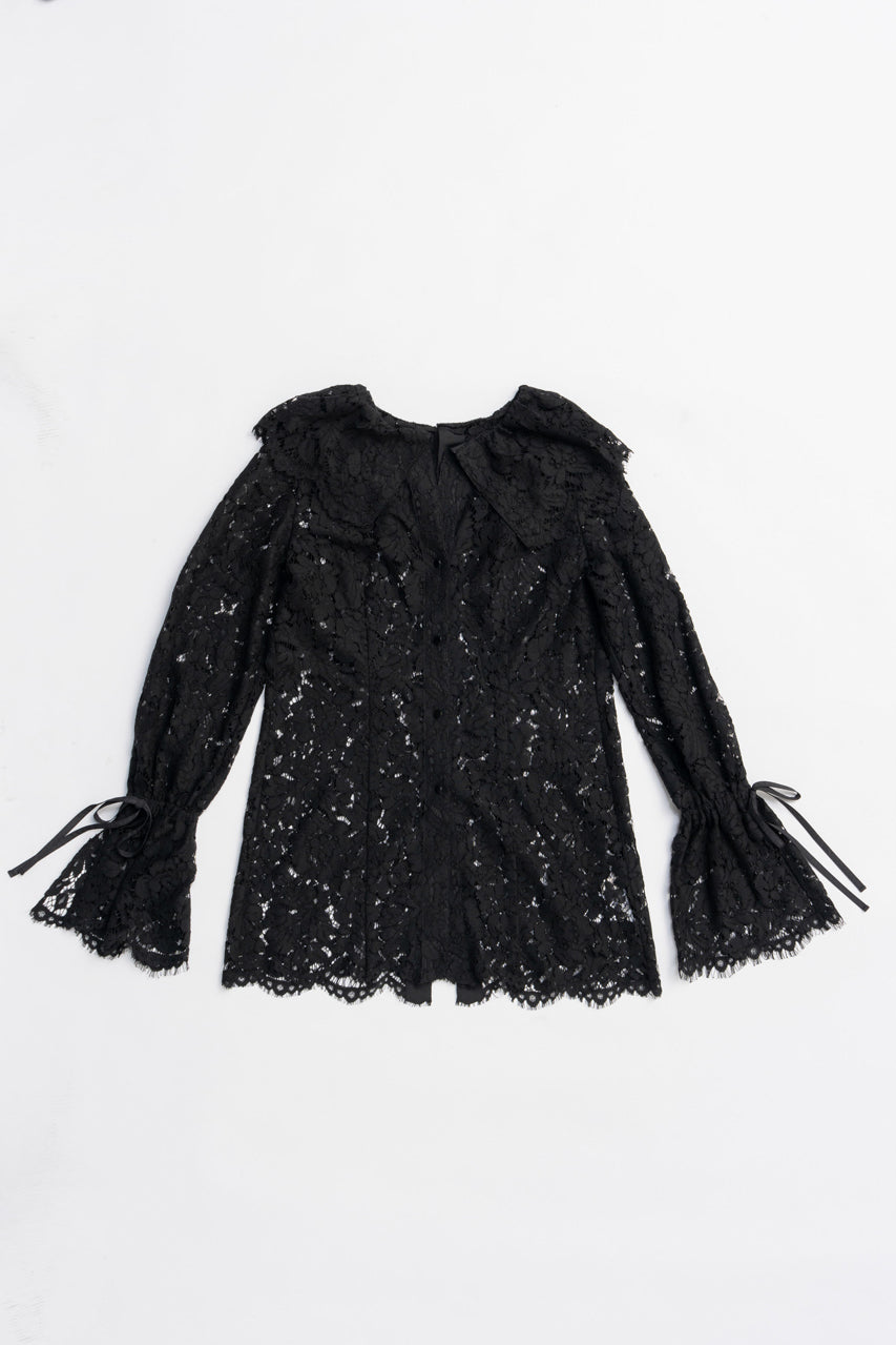 Scallop Lace Blouse