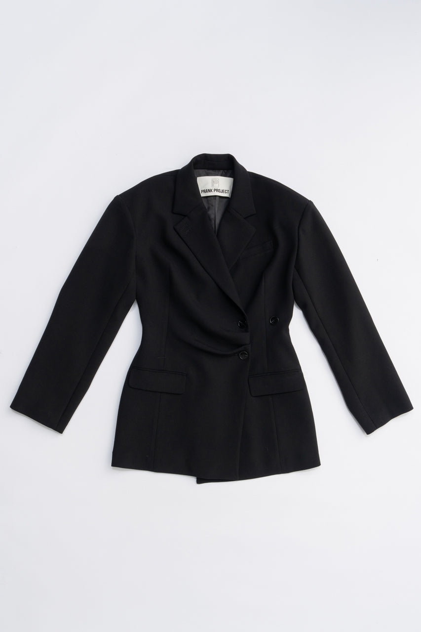Twist-tuck jacket