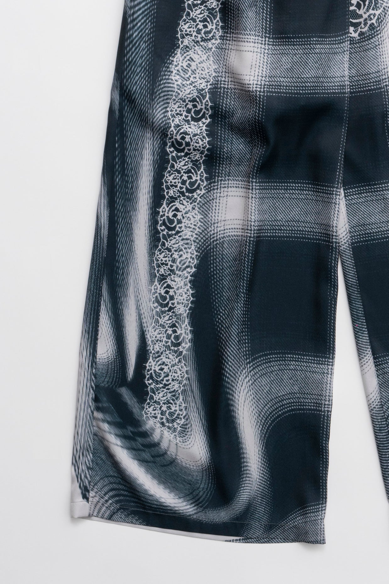Ombre Check Lace Print Pants