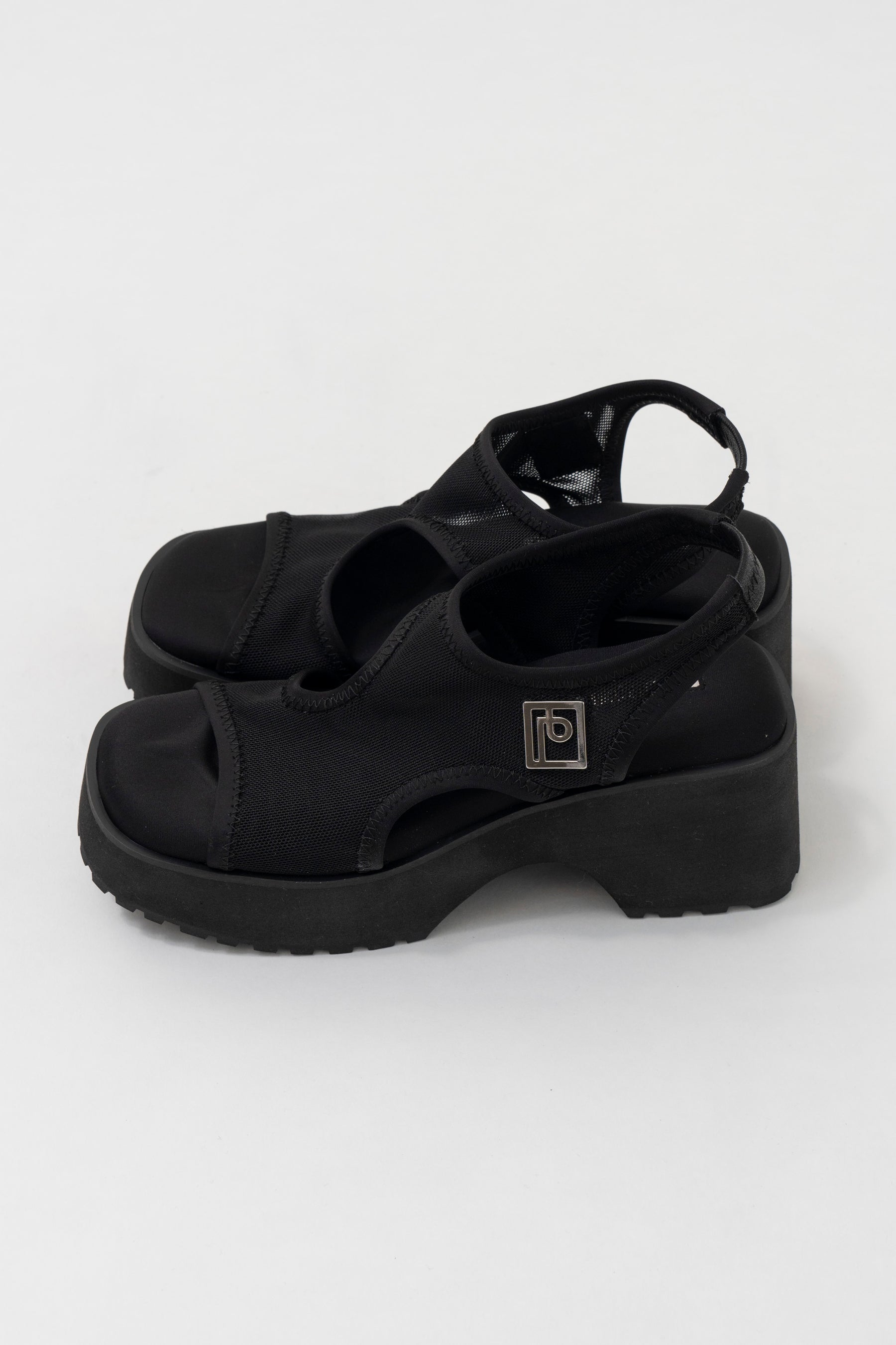 Mesh Mold Sandals