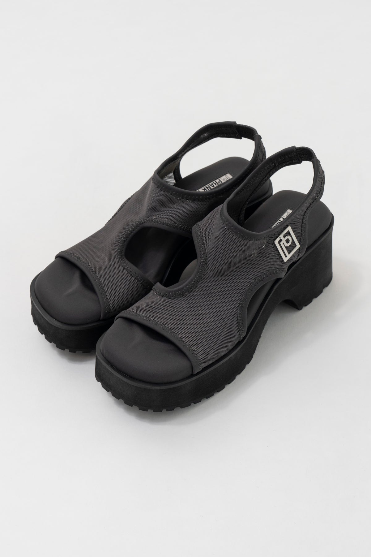 Mesh Mold Sandals