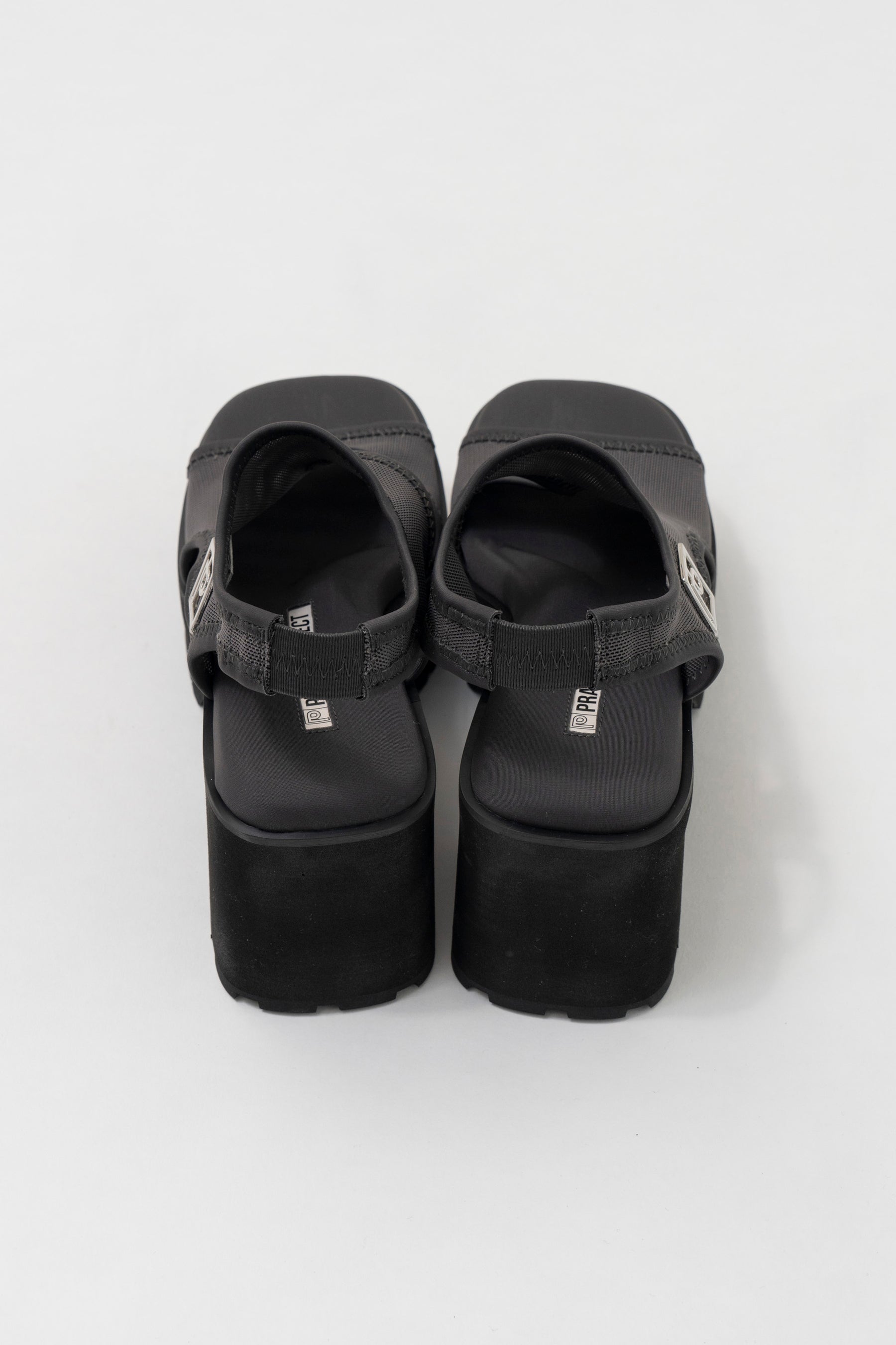Mesh Mold Sandals