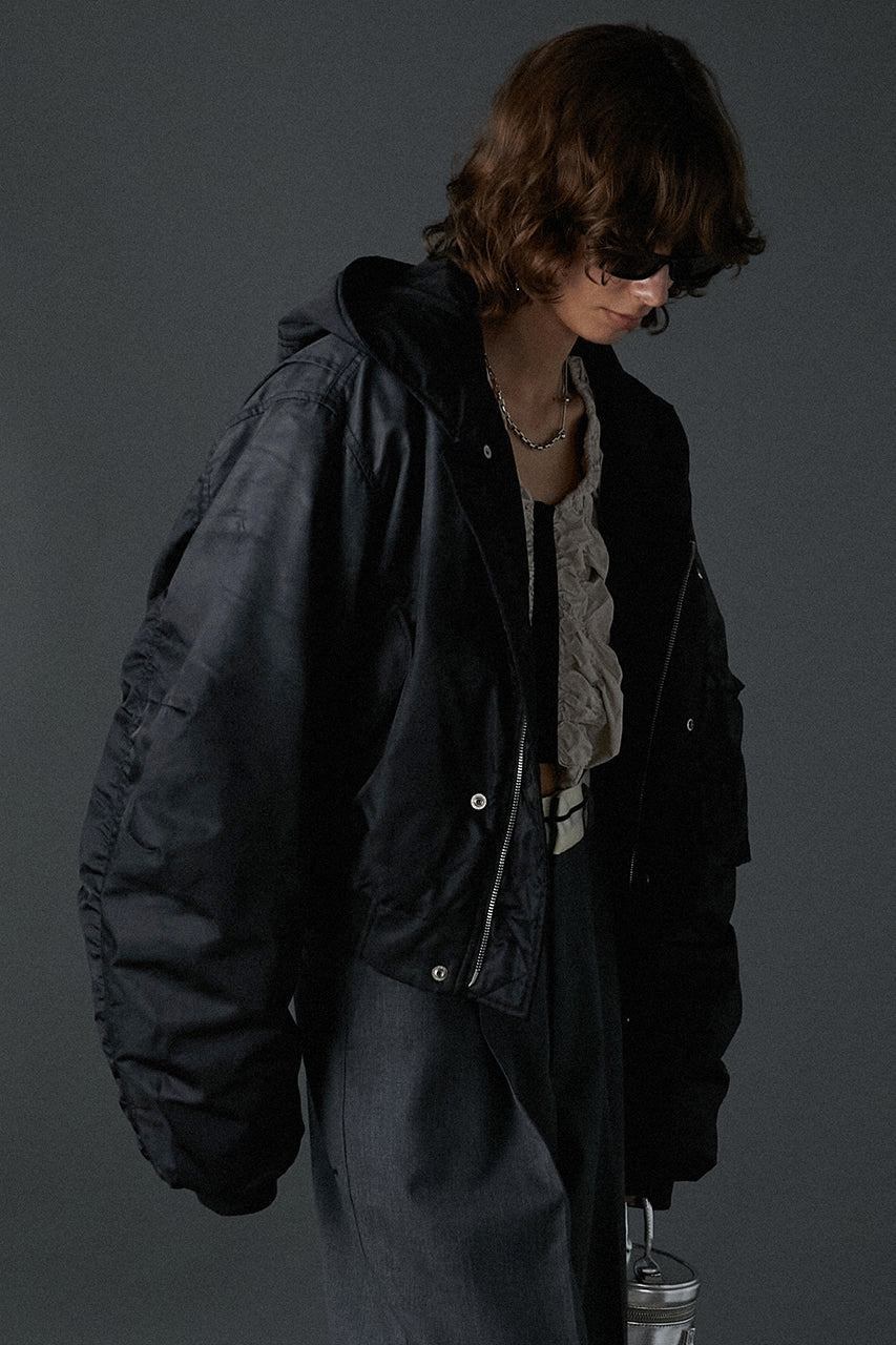 【24AUTUMN PRE ORDER】Hooded Short Bomber Jacket