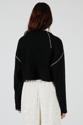 Stitched over-the-shoulder knit - 2025 AUTUMN