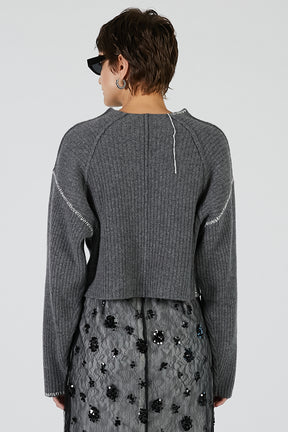 Stitched over-the-shoulder knit - 2025 AUTUMN