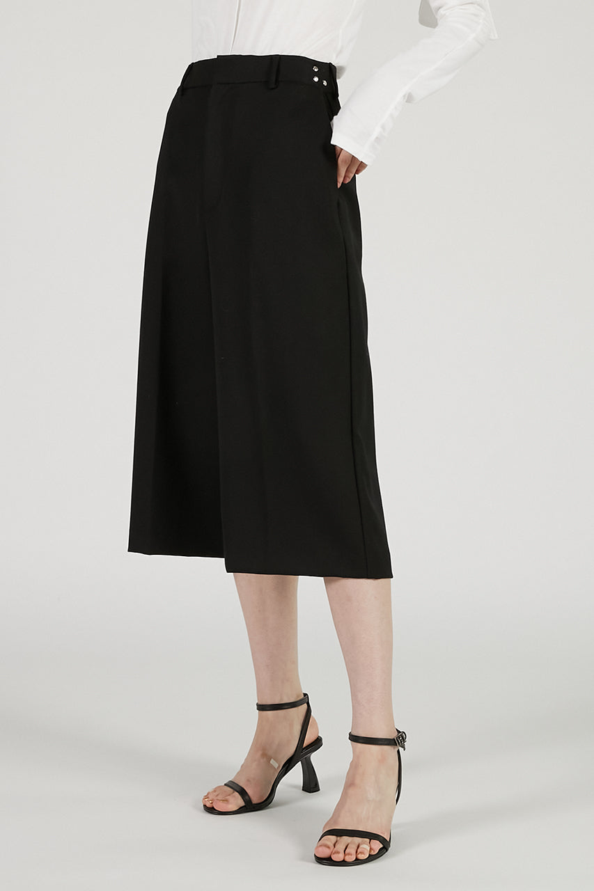 【HUECLOSET】★送料・関税込★Coating Open Bermuda Pants 0224905005008_02.jpg?resizeid=