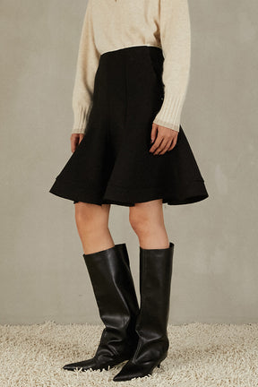 Form Flare Skirt - 2025 WINTER
