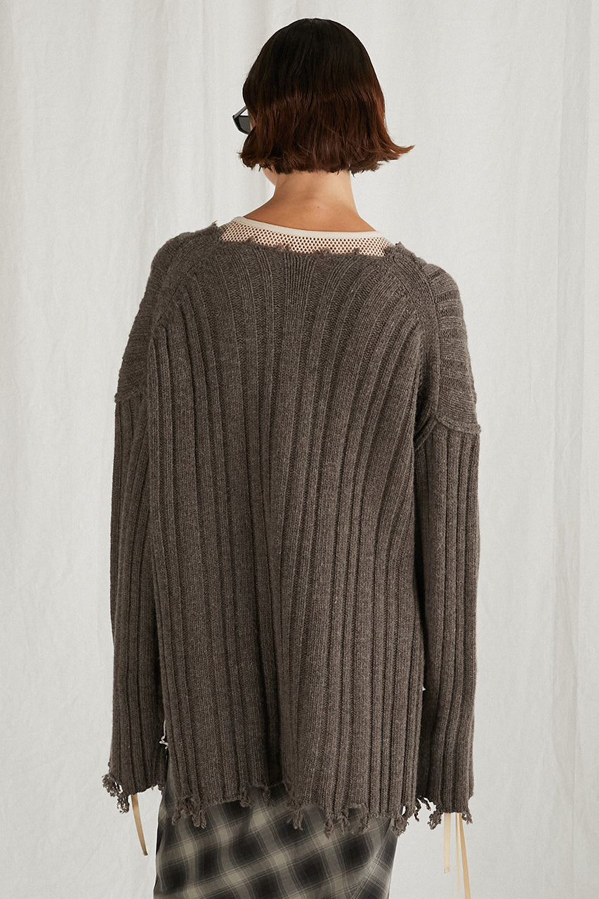 [24Autumn PRE ORDER] PLUNGE NECK KNIT