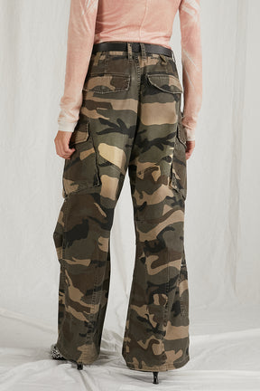 【24WINTER PRE ORDER】CAMO Zip Cargo Pants