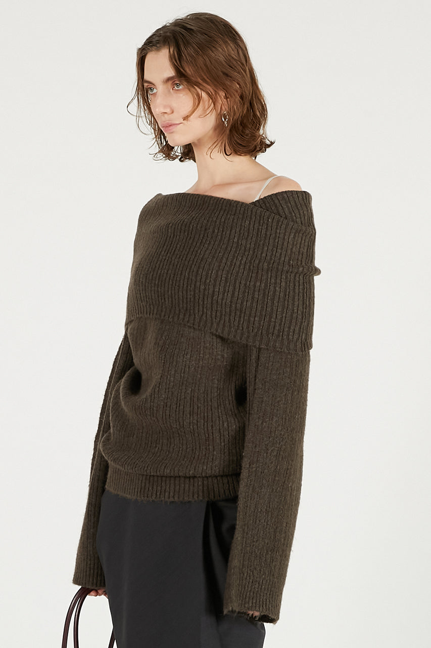 Off-Shoulder Knit - 2025 WINTER