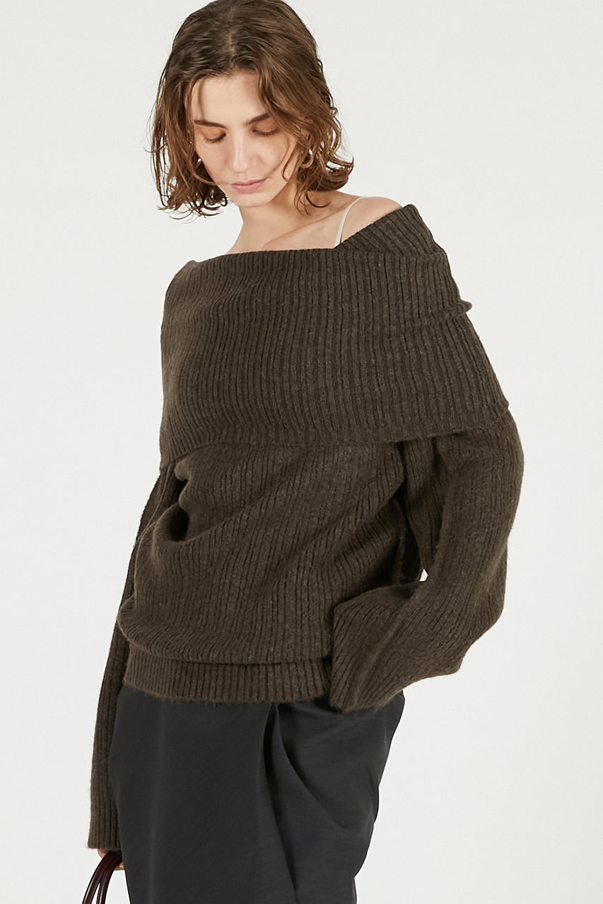 Off-Shoulder Knit - 2025 WINTER