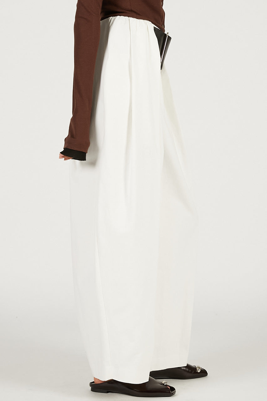 High-Waist Belted Tuck Pants - 2026 SPRING