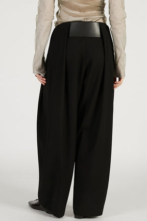 High-Waist Belted Tuck Pants - 2026 SPRING