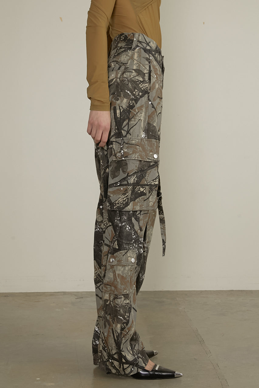 【25 SPRING PRE ORDER】Camo Barrel Leg Cargo Pants