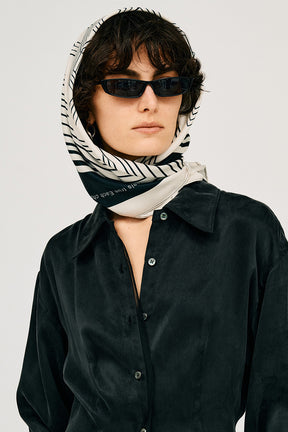 Graphical Print Scarf
