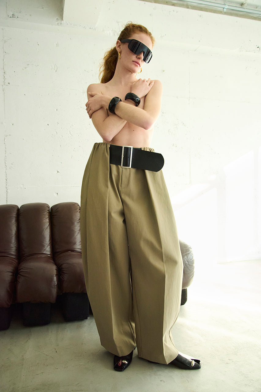 High-Waist Belted Tuck Pants - 2026 SPRING