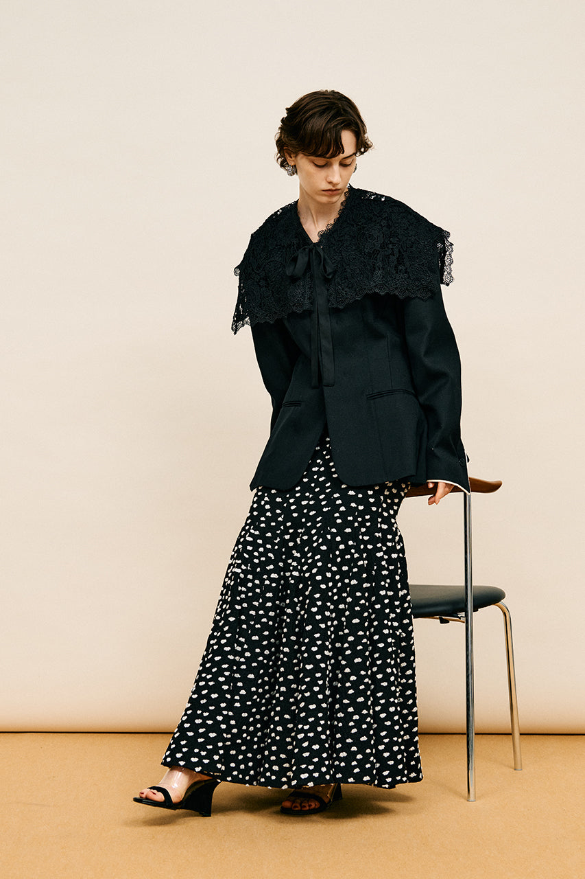 Round Shoulder No-Collar Jacket