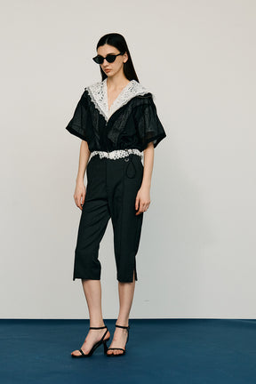 Side Hook Capri Pants