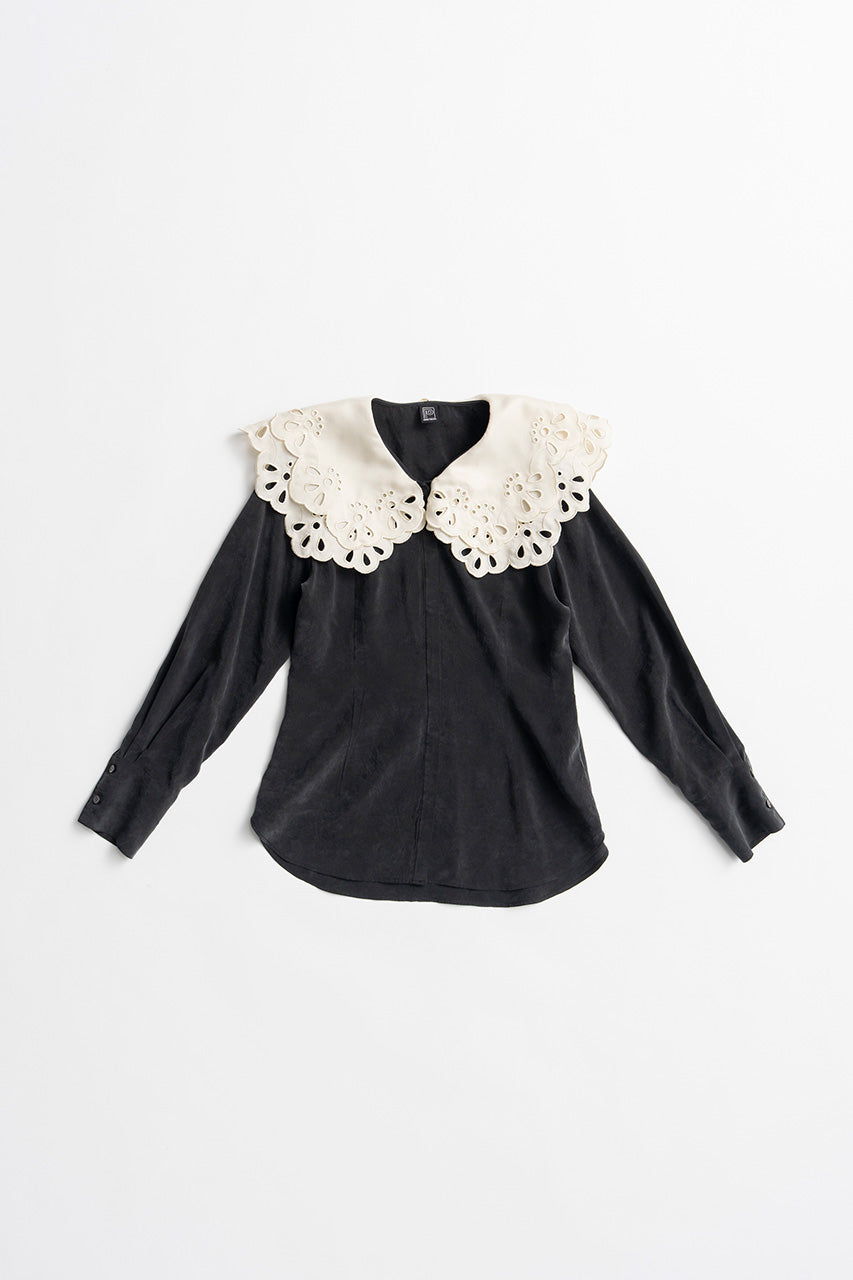 Embroidery Scallop Collar Blouse - 2026AUTUMN