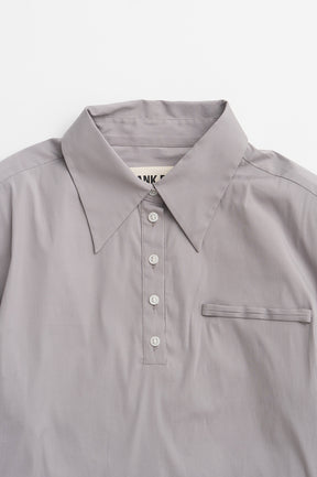 【AYUMI HAMAMOTO COLLABORATION】Shoulder Pad High-Stretch Broadcloth Shirt - PRE ORDER