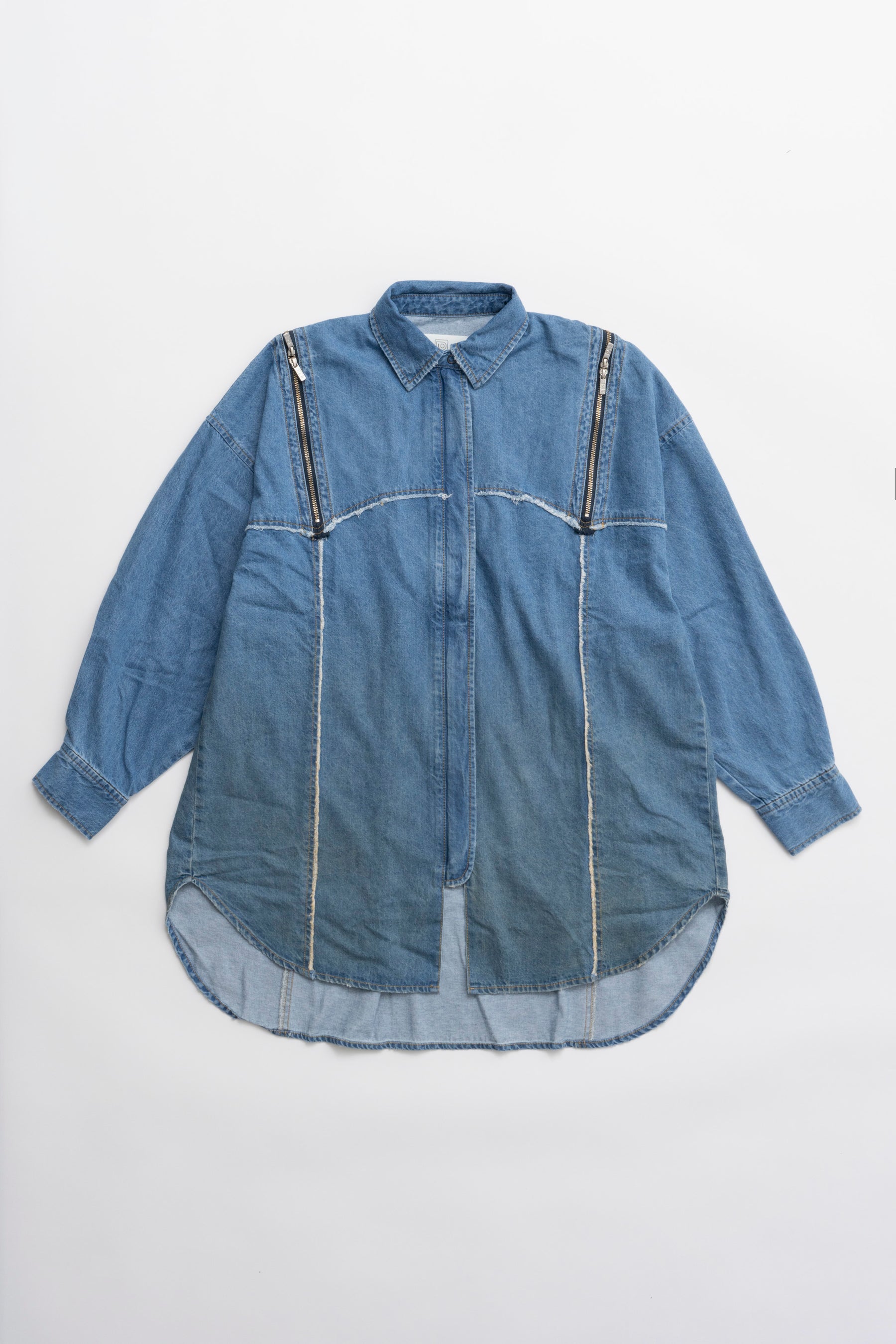 【25 SPRING PRE ORDER】Gradient Denim Shirt Dress