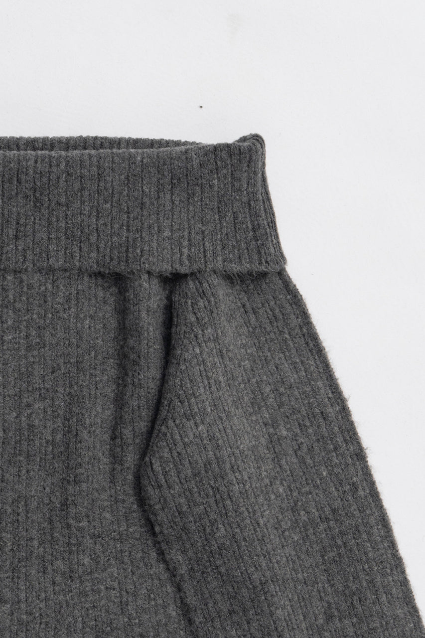 Off-Shoulder Knit - 2025 WINTER