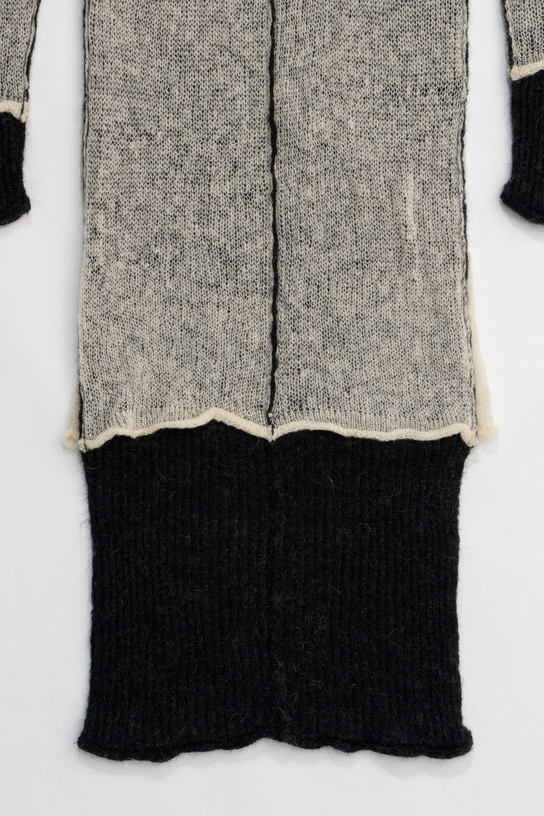 【24WINTER PRE ORDER】Reversible Knit Dress