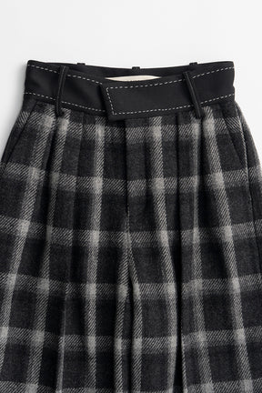 Hand-Like Stitch Tuck Pants - 2026WINTER