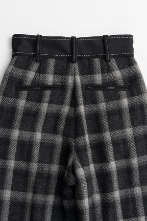 Hand-Like Stitch Tuck Pants - 2026WINTER
