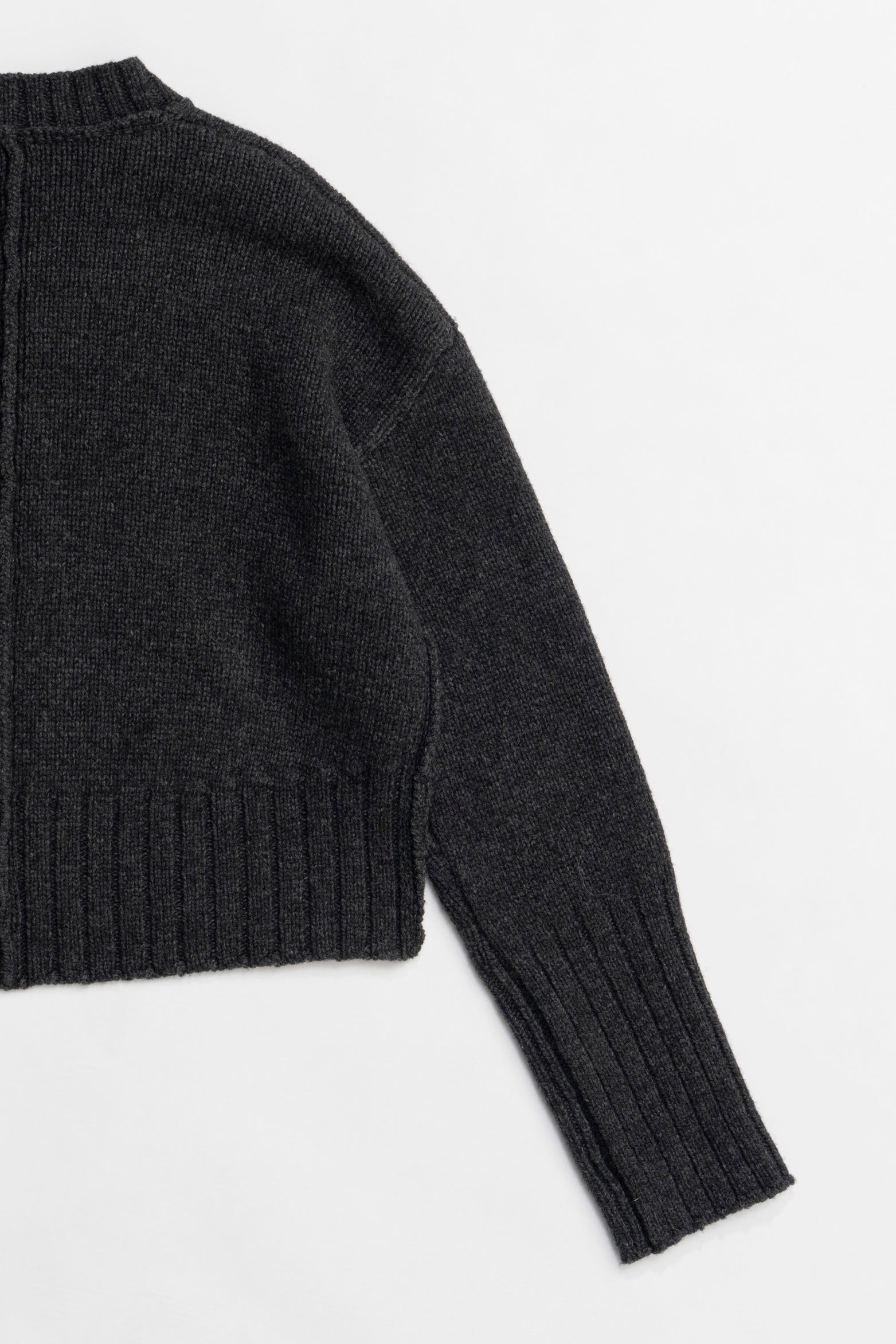 【24WINTER PRE ORDER】Merino Wool Short Knit