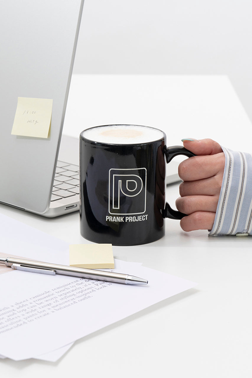 P logo mugcup