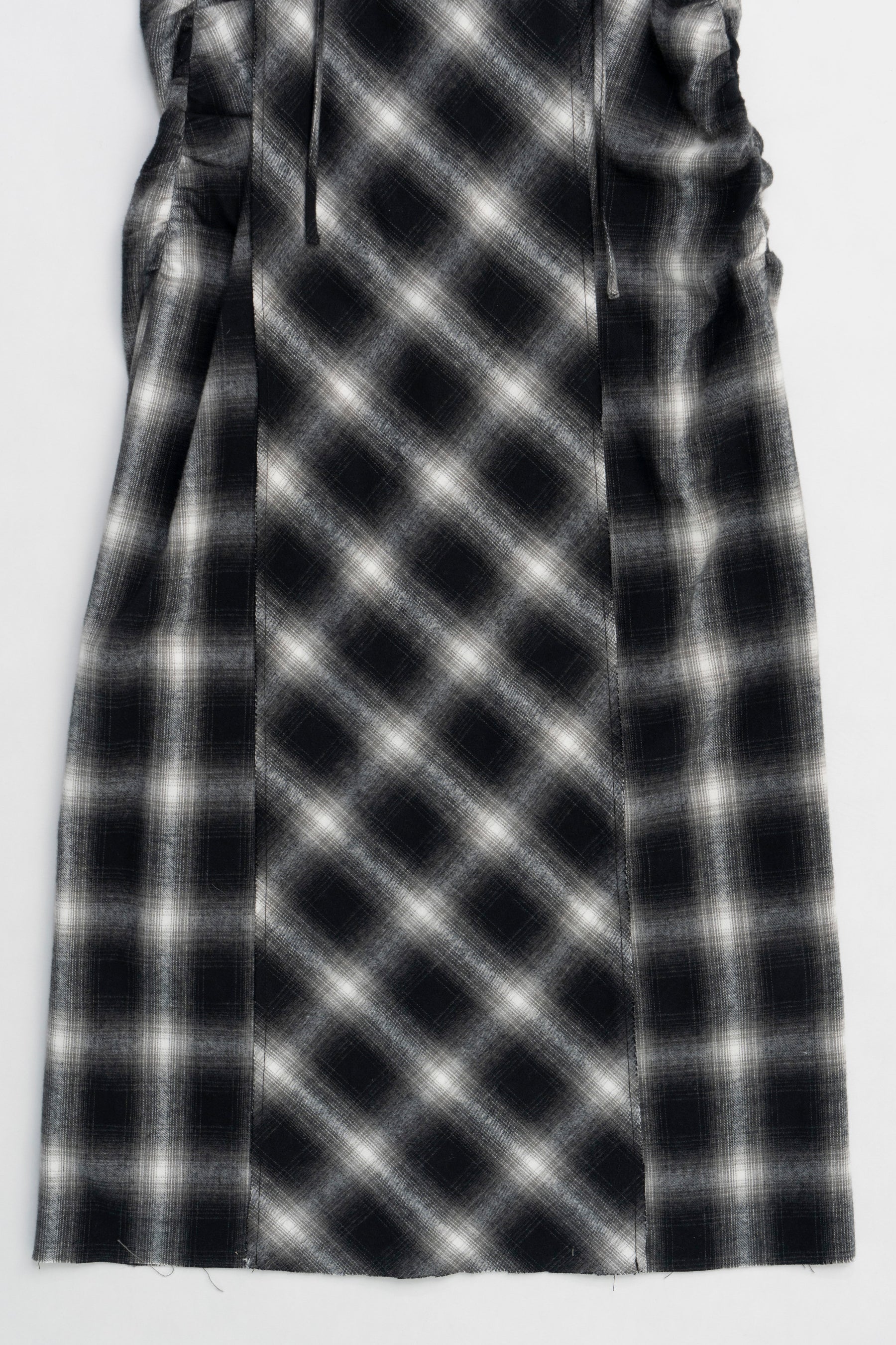 【24WINTER PRE ORDER】2WAY Shaggy Check Maxi One Piece