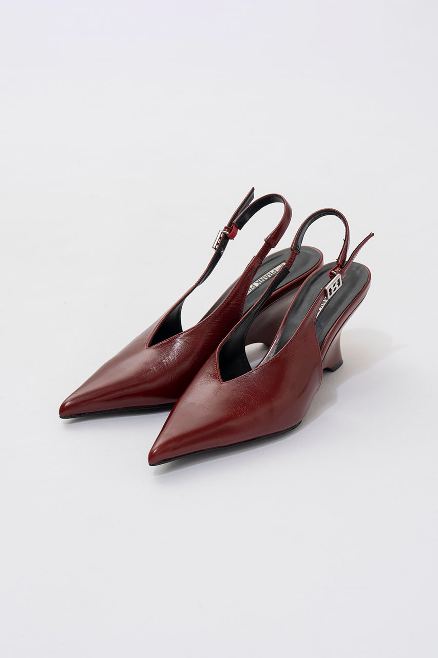 V-Cut Wedge Pumps - 2025 WINTER