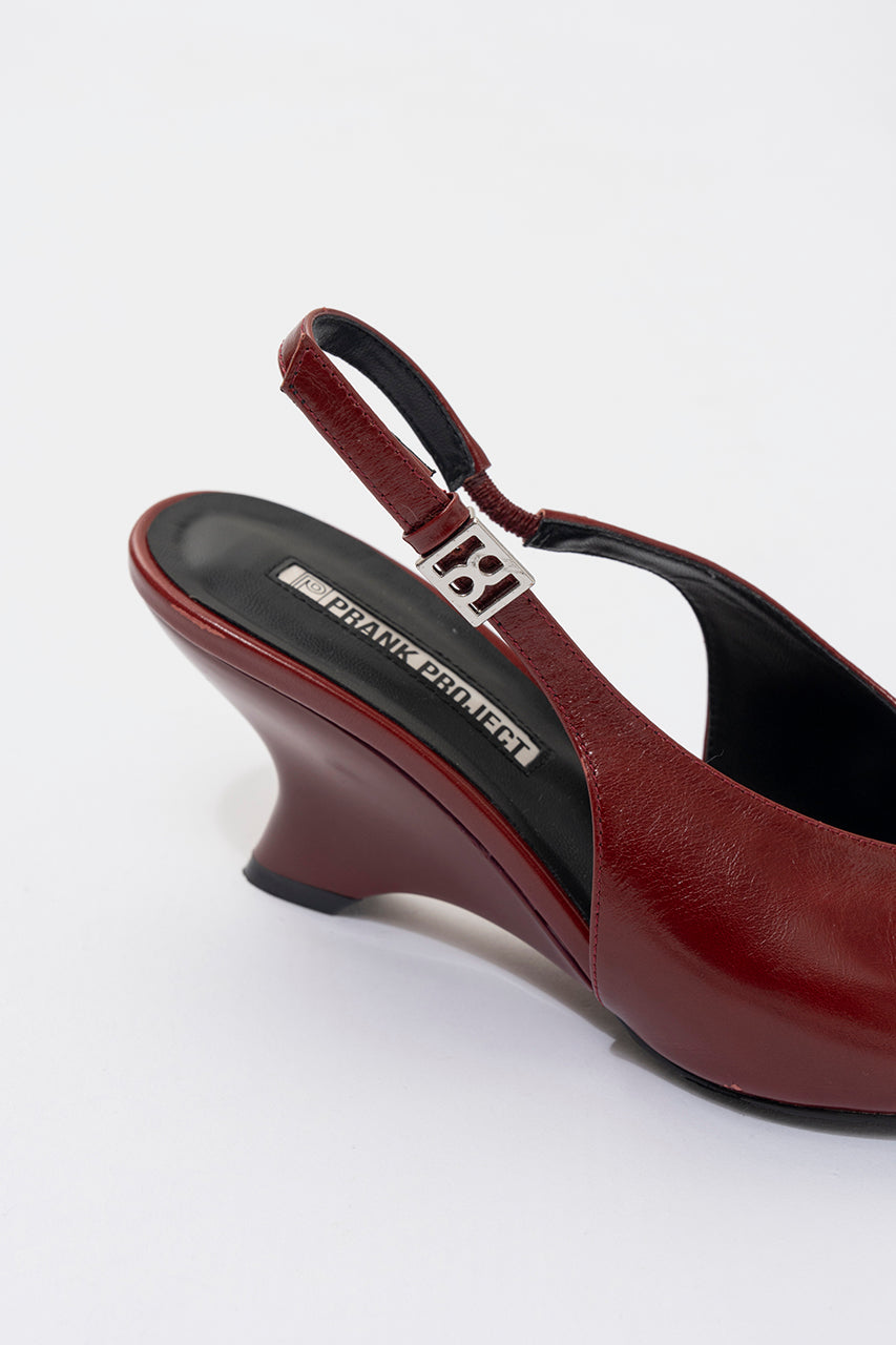 V-Cut Wedge Pumps - 2025 WINTER