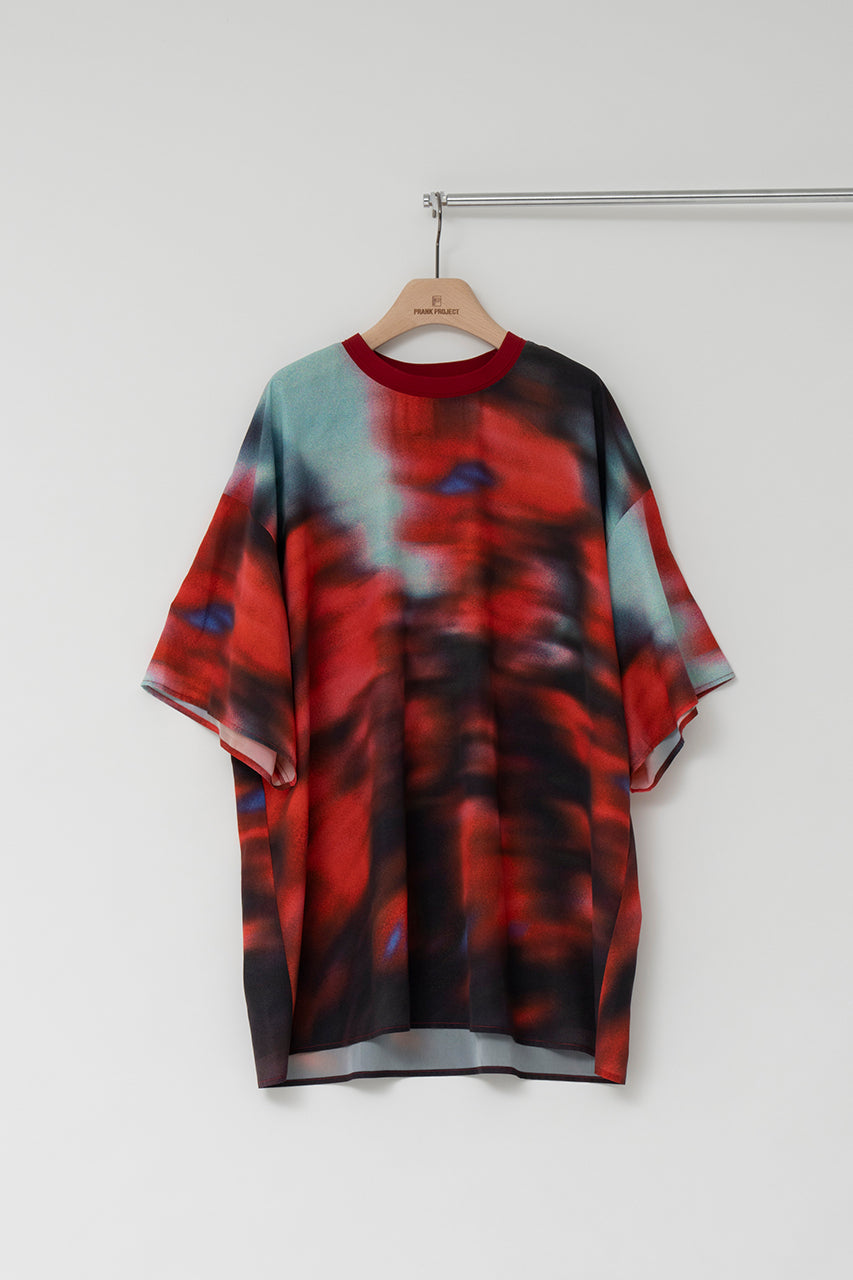 【SALE】 Abstract Printed Over Tops